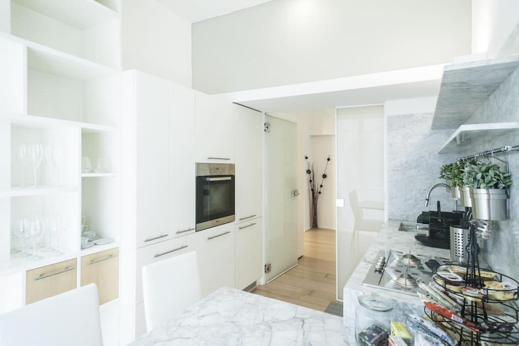 Charming Home Near Duomo ミラノ エクステリア 写真