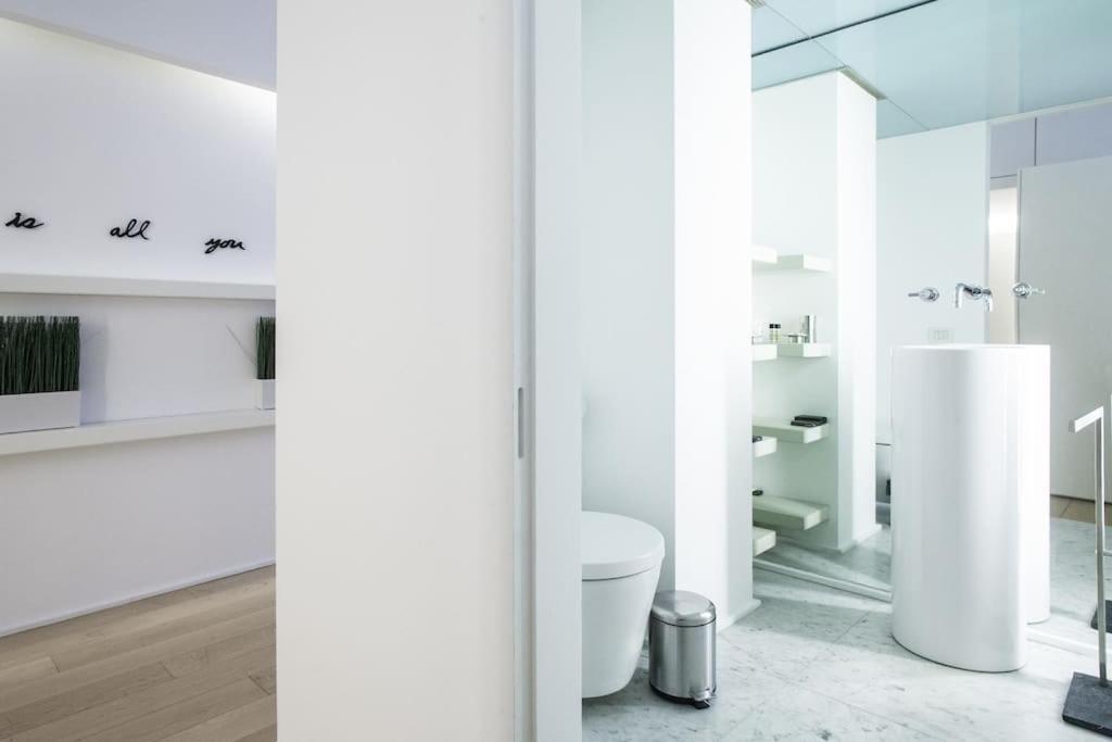 Charming Home Near Duomo ミラノ エクステリア 写真